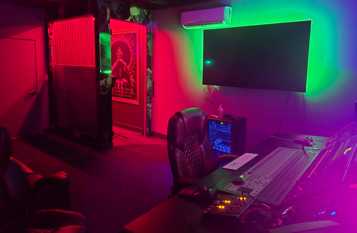 DME Studios logo